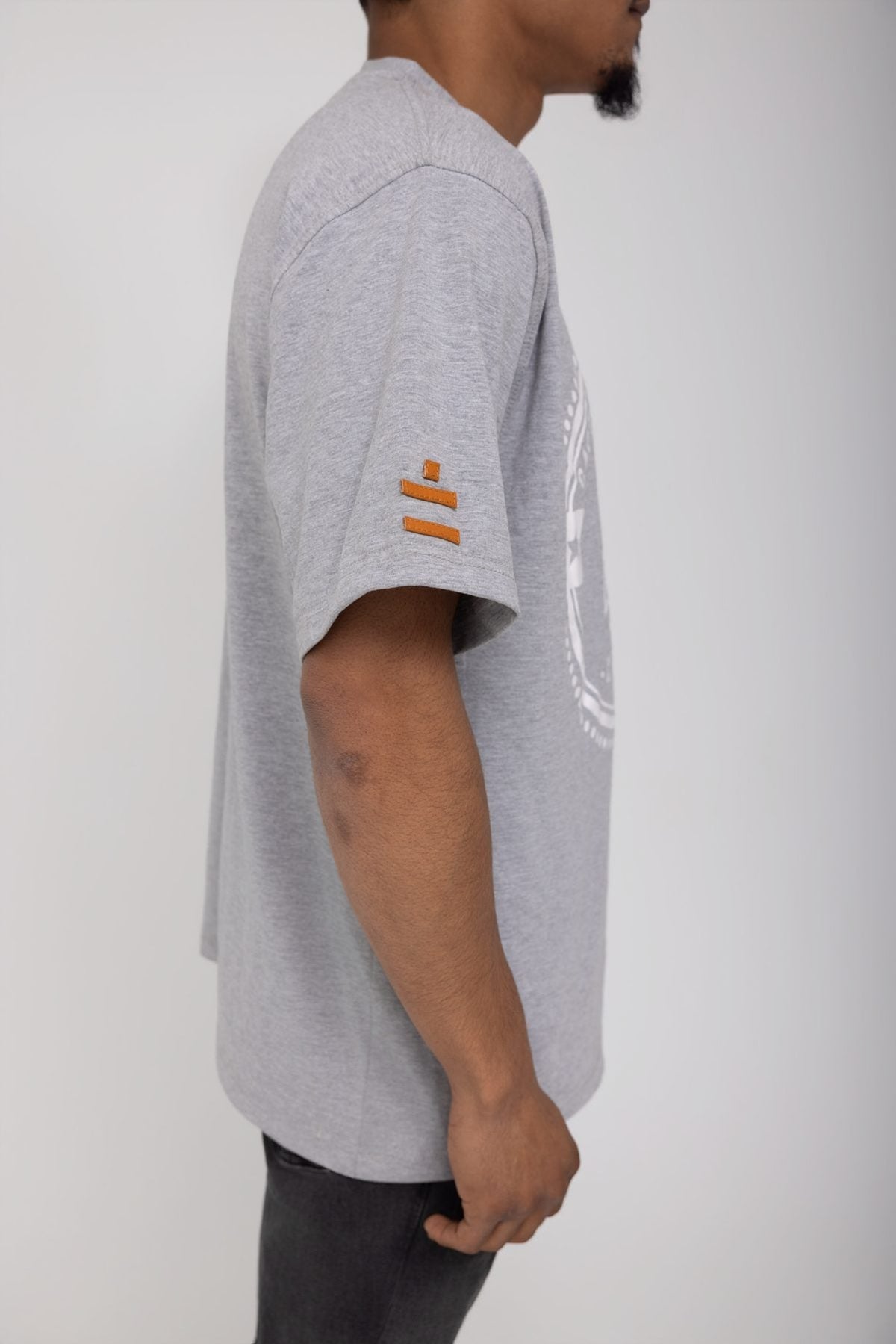 Voyager Tee Grey model photo 2