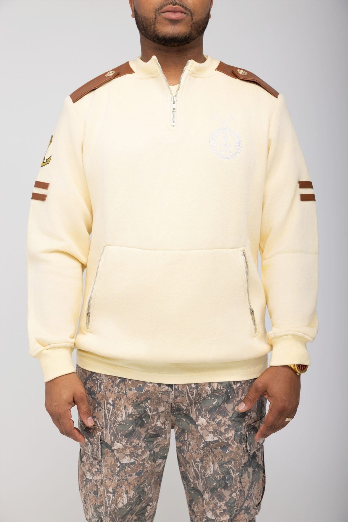 Voyager Quarter Zip Cream model photo 1