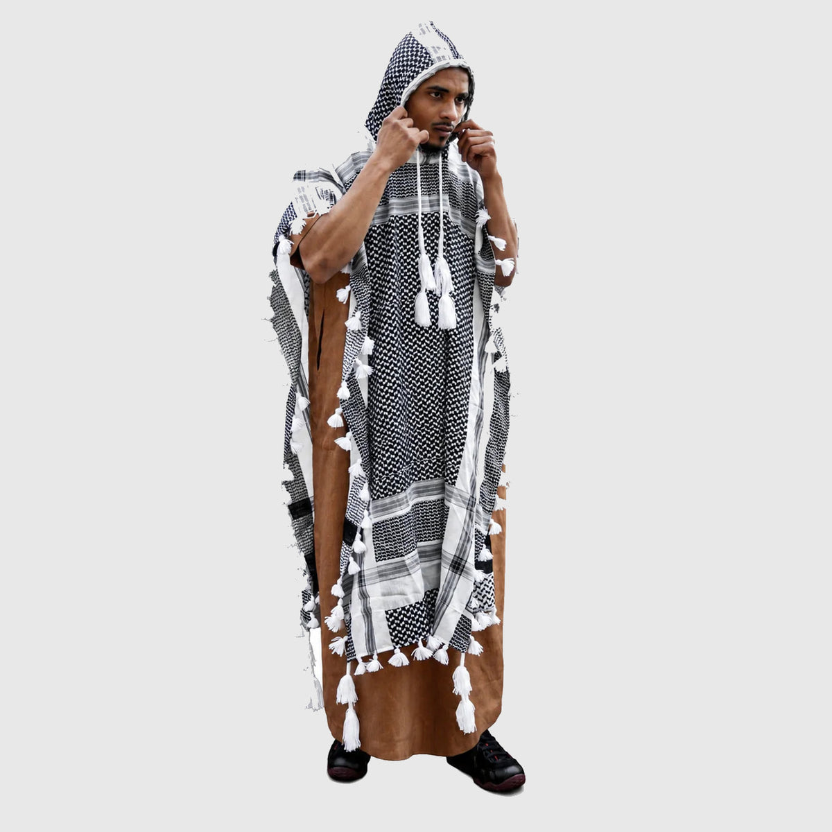 Keffiyeh Poncho Black view 4